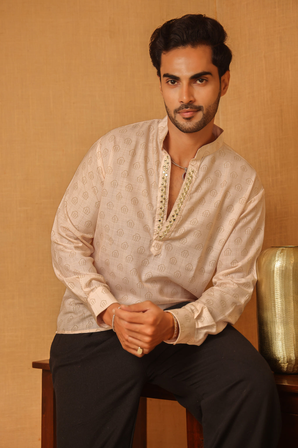Sutradhaar Men’s Short Kurta